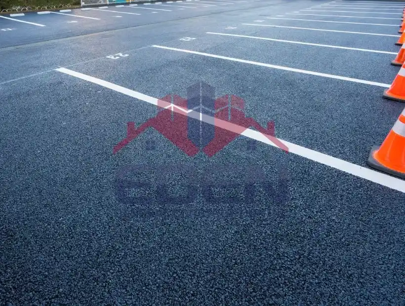 Commercial parking lot blacktop sealcoating service in NYC