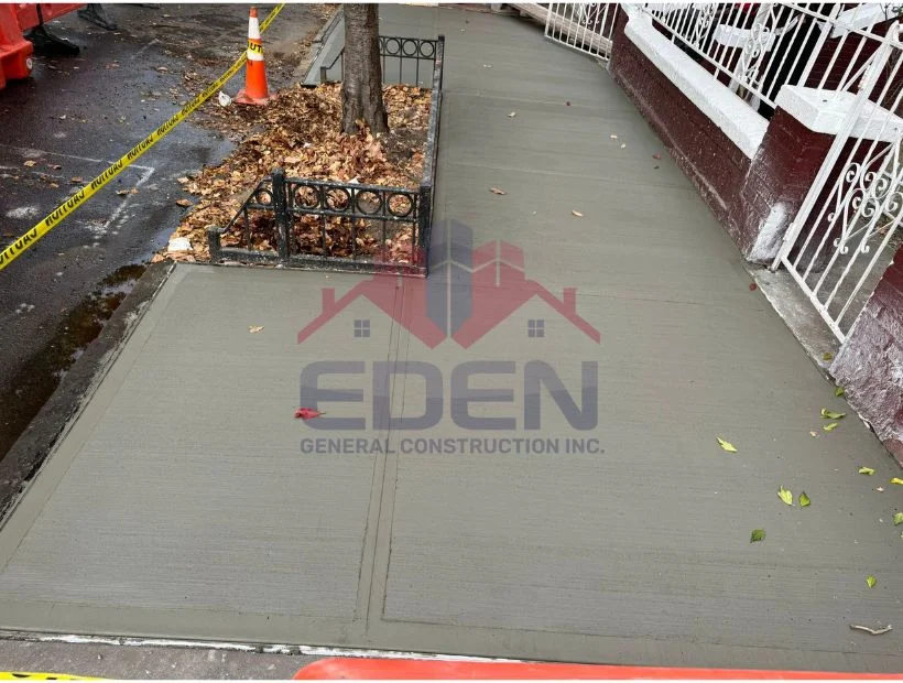 Concrete sidewalk installation